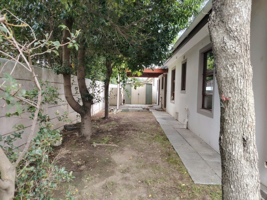 To Let 3 Bedroom Property for Rent in Twin Palms Western Cape
